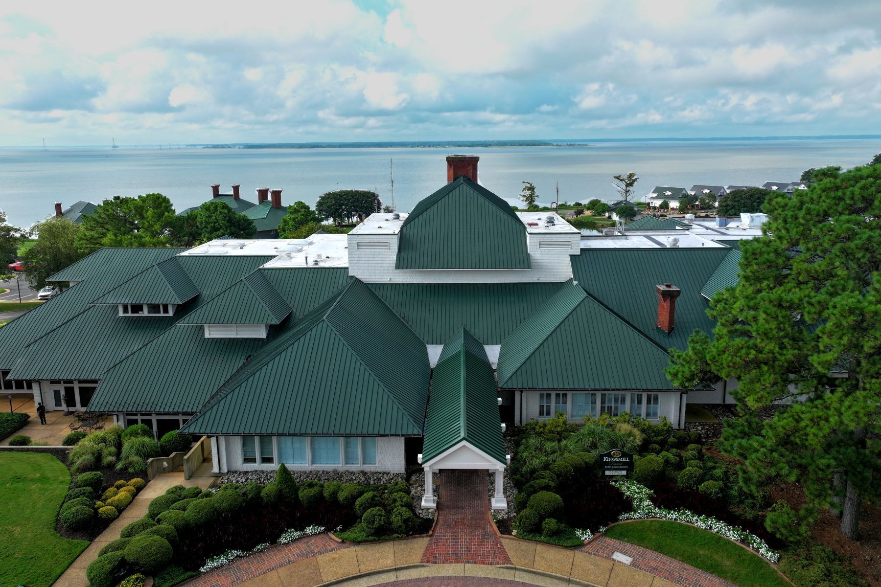 website header - ResortEntrance2025