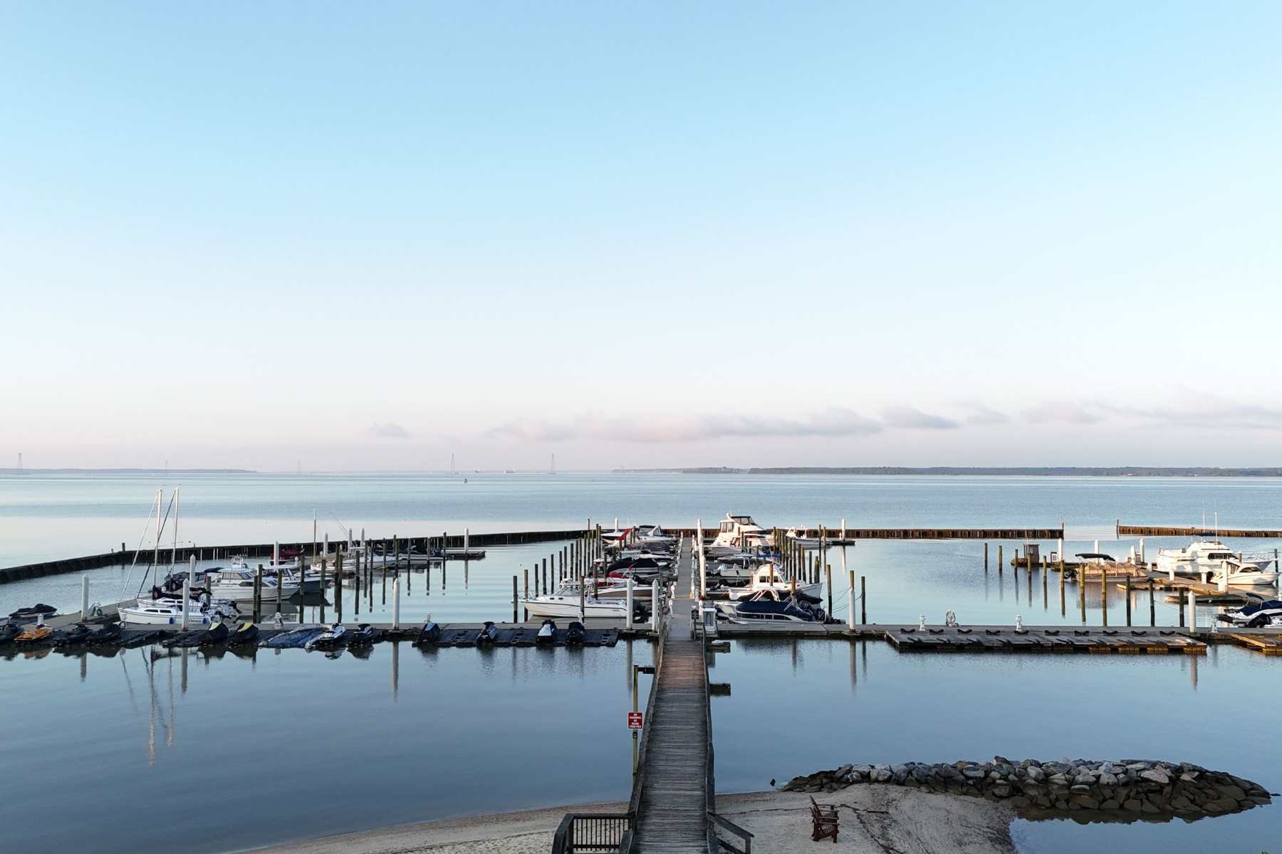 website header - MarinaShot