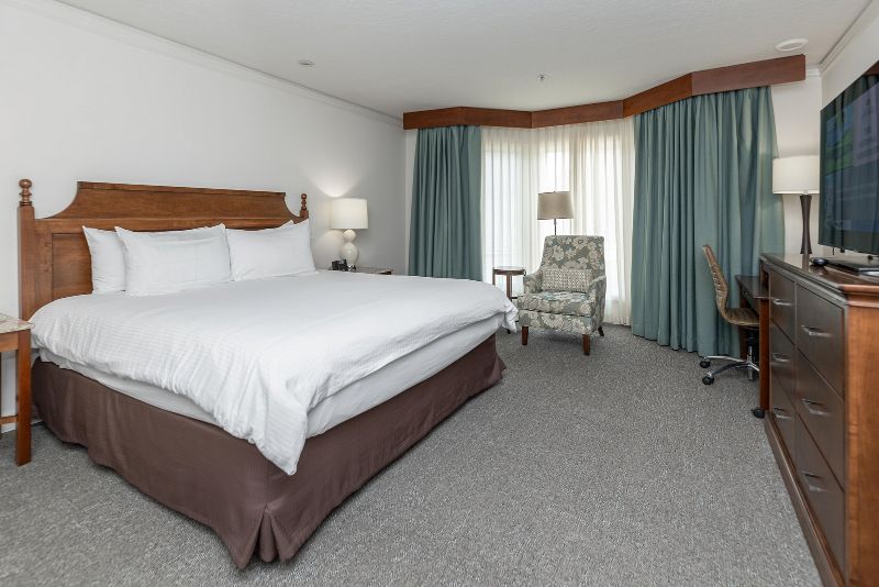 CONDO ACCOMMODATIONS